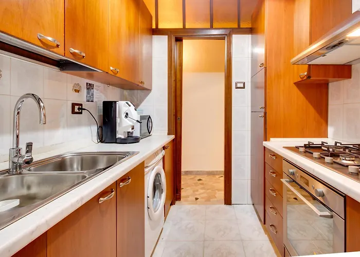 Domus Palermo Апартаменты *